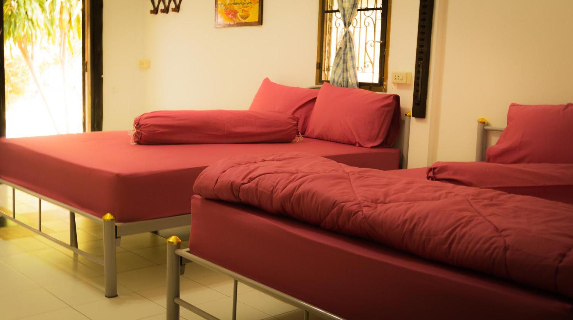 Ban Sabai Sabai Guest House Kanchanaburi Room photo