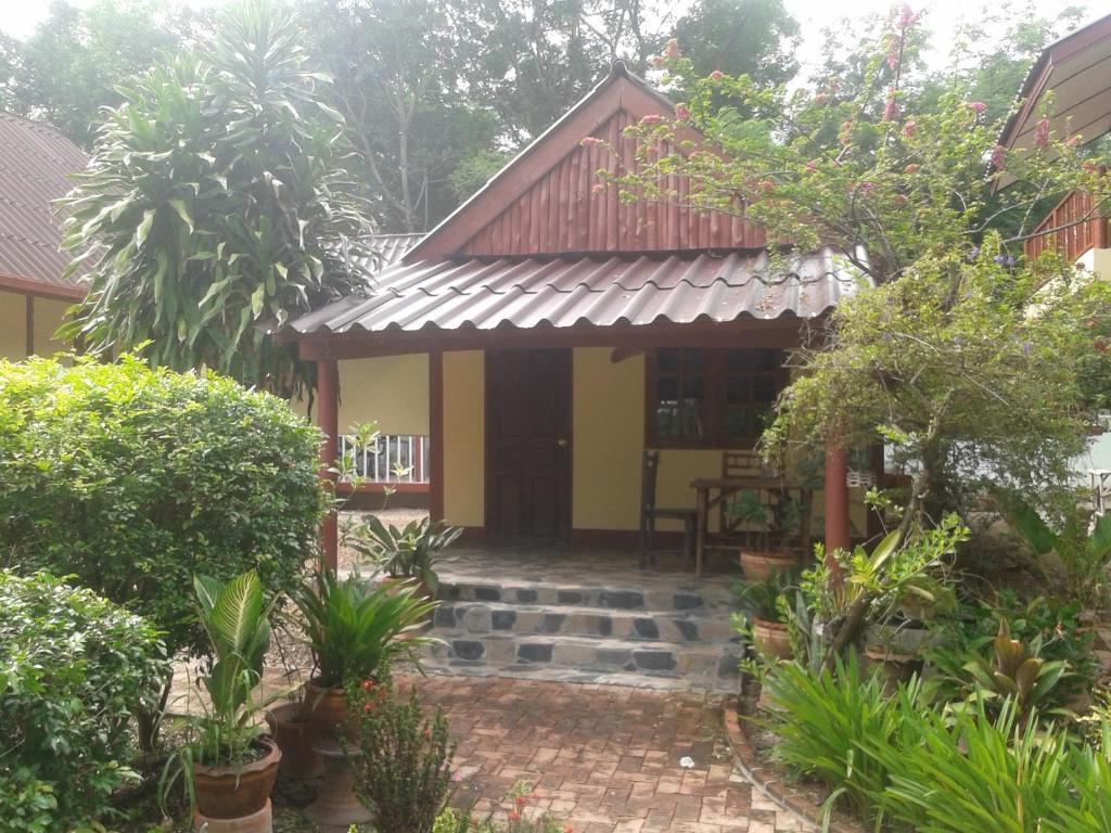Ban Sabai Sabai Guest House Kanchanaburi Room photo