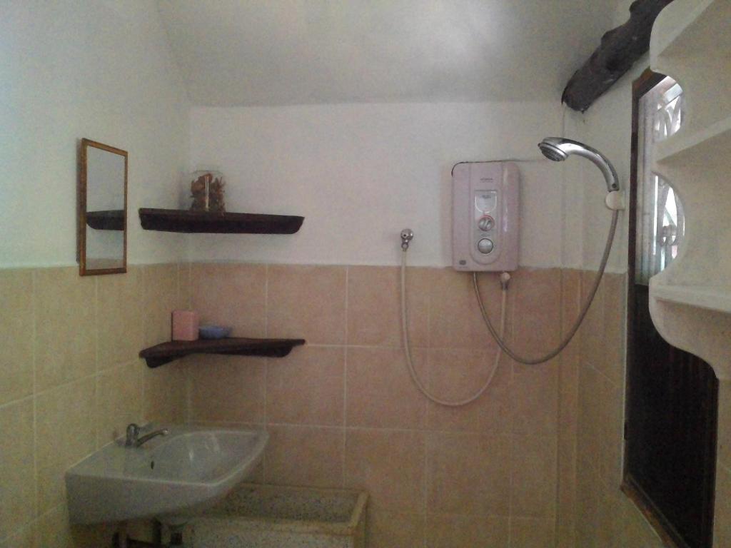 Ban Sabai Sabai Guest House Kanchanaburi Room photo