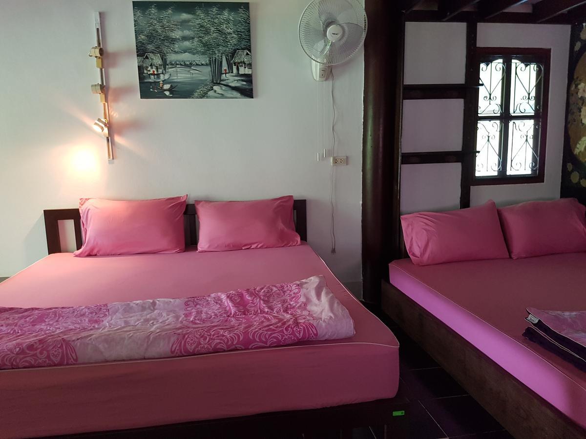 Ban Sabai Sabai Guest House Kanchanaburi Exterior photo